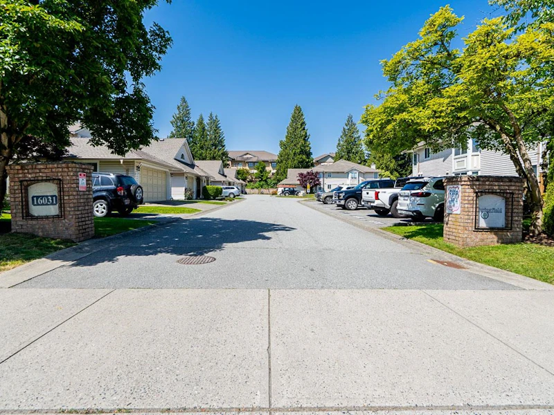 213 - 16031 82nd Avenue, Surrey BC V4N 0N4