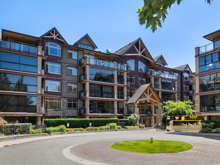 587-8288 207a Street, Langley, BC, V2Y 0L2
