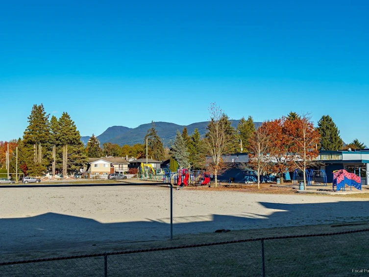 203-2285 Pitt River Road, Port Coquitlam, BC, V3C 1R7 - 37