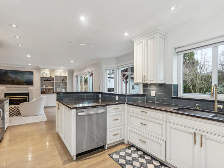 15476 Kilmore Court, Surrey, BC, V3S 6N8 - 7
