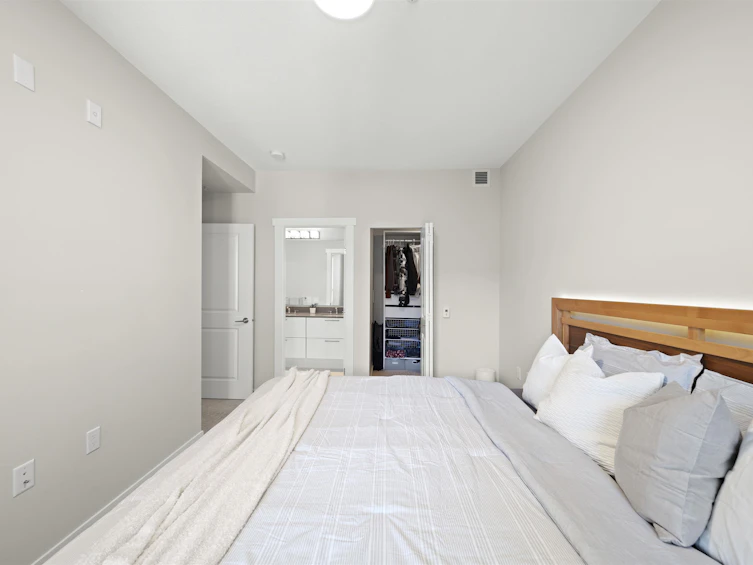 308-2663 Library Lane, North Vancouver, BC, V7J 0B9 - 11