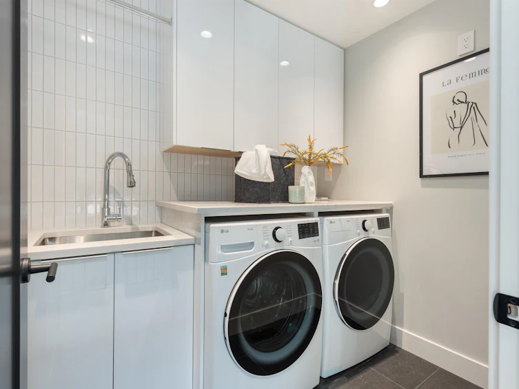 644A Girard Avenue, Coquitlam, BC, V3K 1S8 - 30
