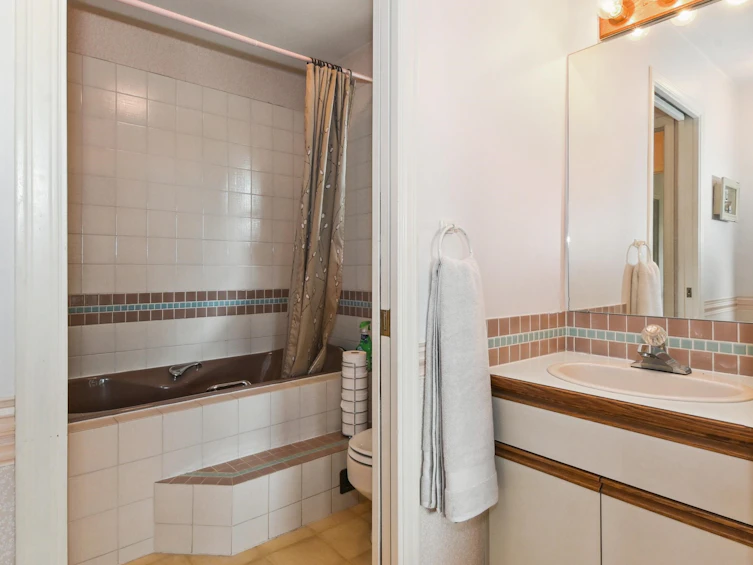 15045 80b Avenue, Surrey, BC, V3S 7B7 - 25