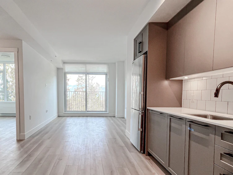 705-8750 University Crescent, Burnaby, BC, V5A 0G9 - 2