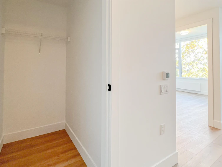 705-8750 University Crescent, Burnaby, BC, V5A 0G9 - 6