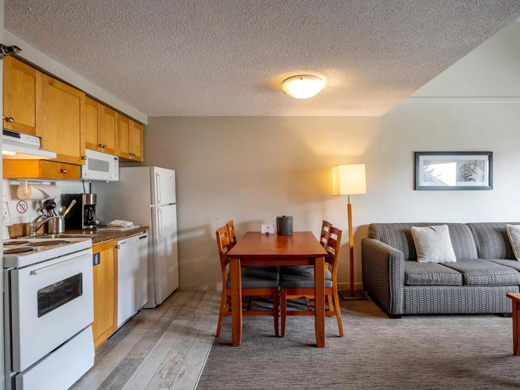366-4429 Sundial Place, Whistler, BC, V8E 1G8 - 11