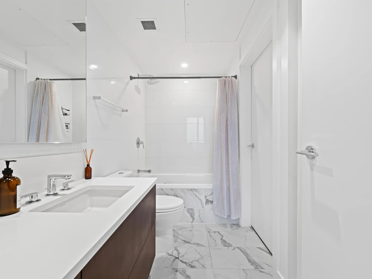 802-1632 Lions Gate Lane, North Vancouver, BC, V7P 0E2 - 16