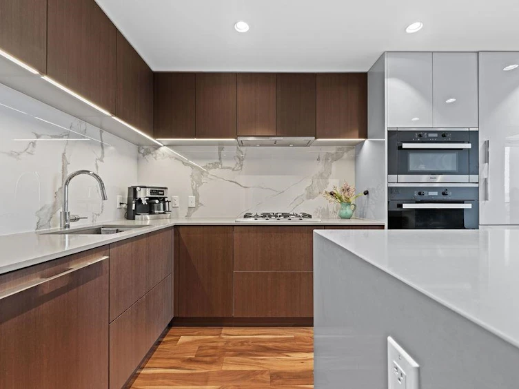 802-1632 Lions Gate Lane, North Vancouver, BC, V7P 0E2 - 5