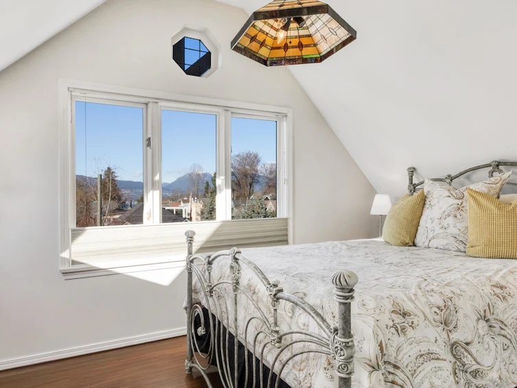 2814 W 3rd Avenue, Vancouver, BC, V6K 1M7 - 19