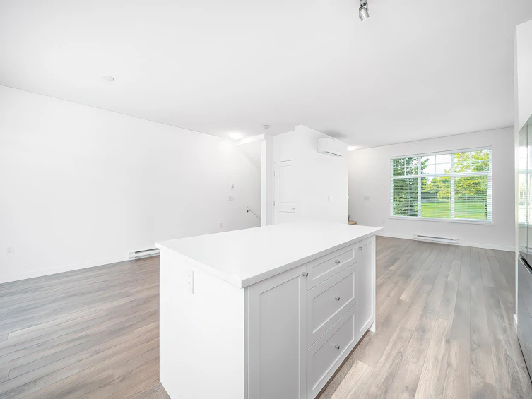 19-15489 99a Avenue, Surrey, BC, V3R 0G9 - 16