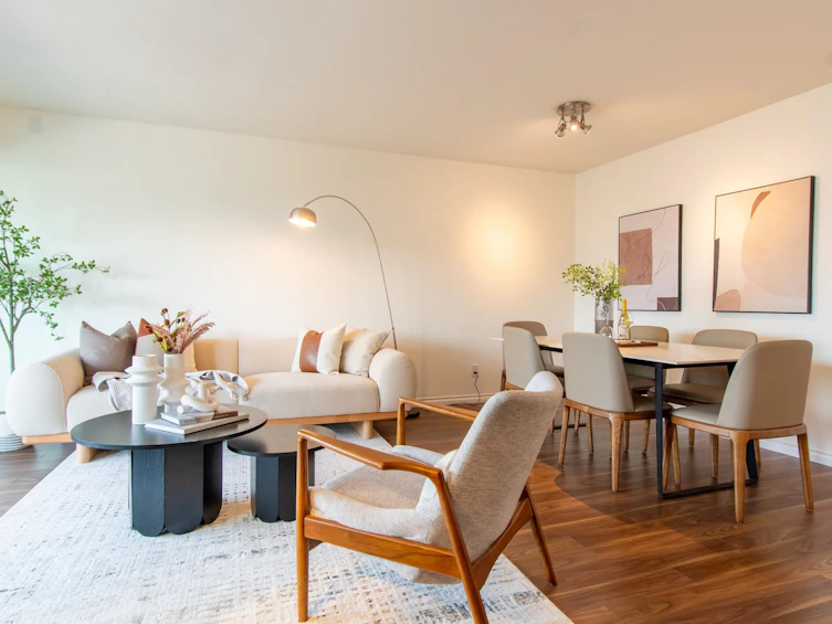 1296 W 8th Avenue, Vancouver, BC, V6H 3Y9 - 2