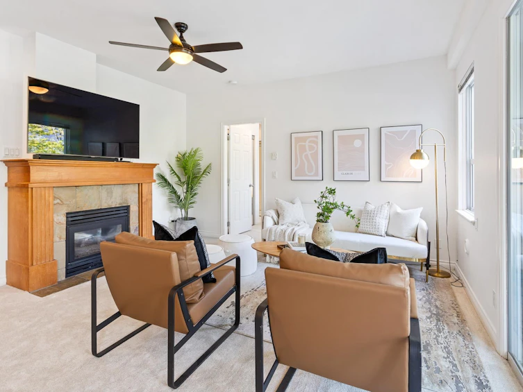 209-131 W 3rd Street, North Vancouver, BC, V7M 1E7 - 7