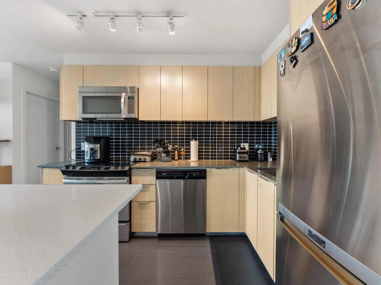 1212-1325 Rolston Street, Vancouver, BC, V6B 0M2 - 3