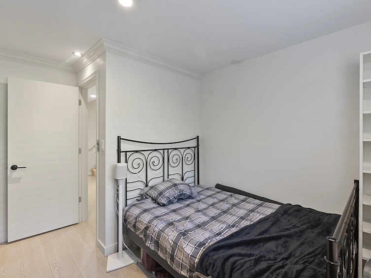 1563 W 59th Avenue, Vancouver, BC, V6P 1Z1 - 31