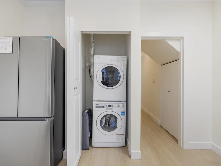 2229 Oxford Street, Vancouver, BC, V5L 1G2 - 20