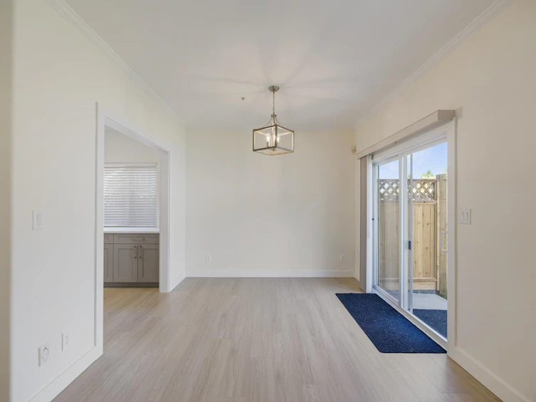 2229 Oxford Street, Vancouver, BC, V5L 1G2 - 10