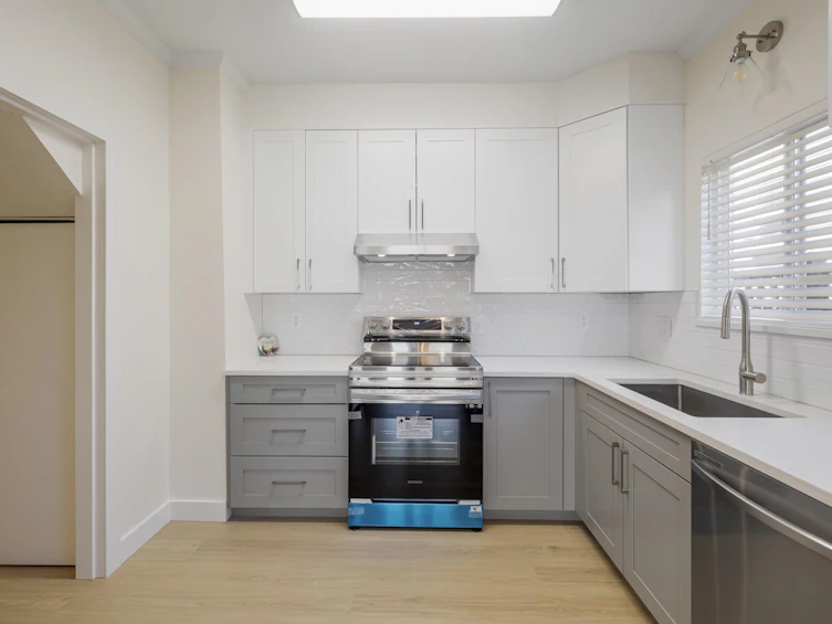 2229 Oxford Street, Vancouver, BC, V5L 1G2 - 17