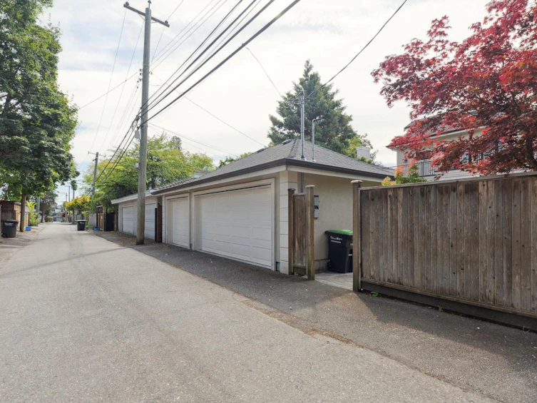 1149 W 26th Avenue, Vancouver, BC, V6H 2A6 - 3