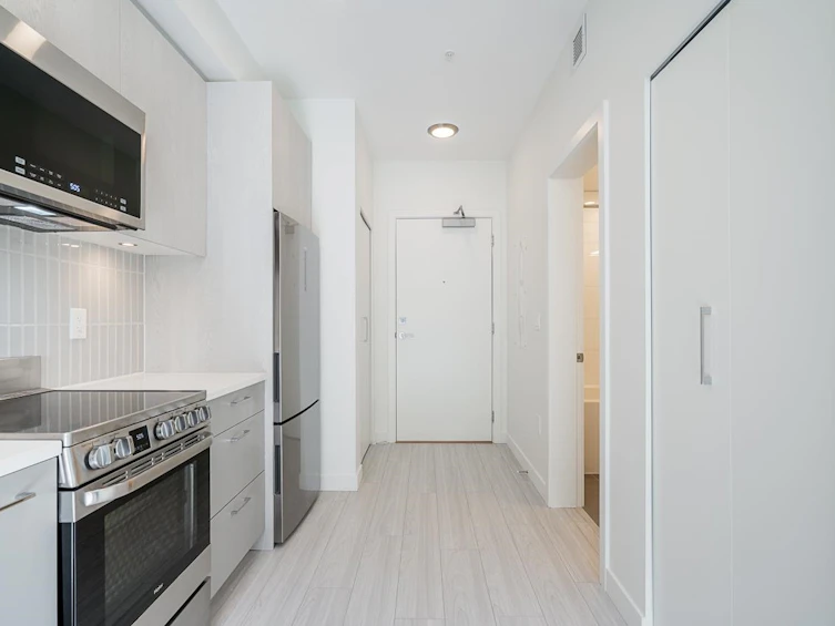 211-10777 138 Street, Surrey, BC, V3T 0T5 - 7