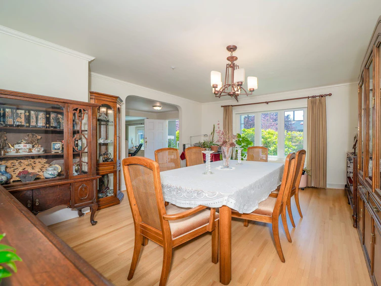 1755 W 58th Avenue, Vancouver, BC, V6P 1W8 - 7