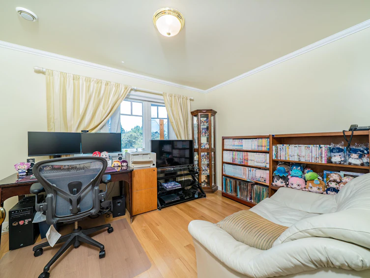 1755 W 58th Avenue, Vancouver, BC, V6P 1W8 - 19