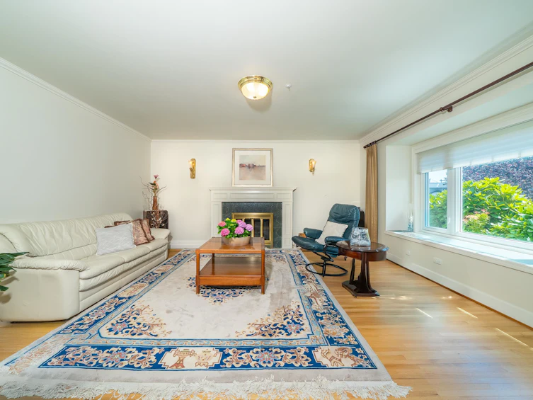 1755 W 58th Avenue, Vancouver, BC, V6P 1W8 - 4