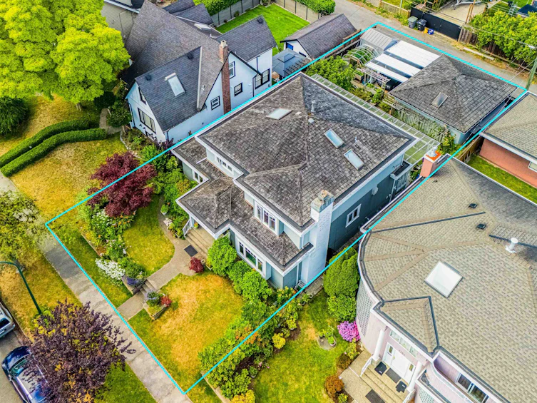 1755 W 58th Avenue, Vancouver, BC, V6P 1W8 - 3