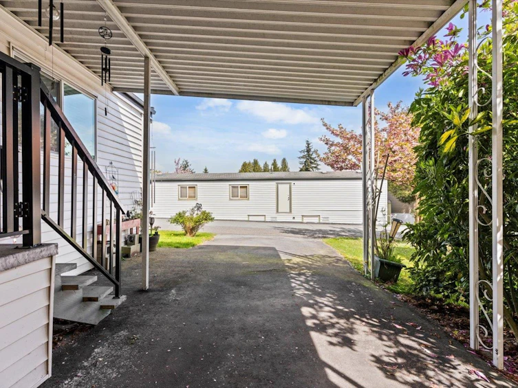 3-8220 King George Boulevard, Surrey, BC, V3W 6E1 - 3