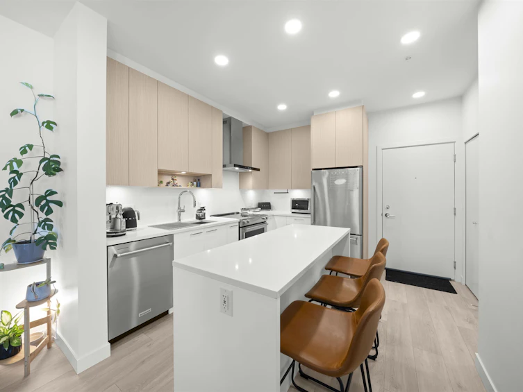 422-7588 16th Street, Burnaby, BC, V3N 0H8 - 8