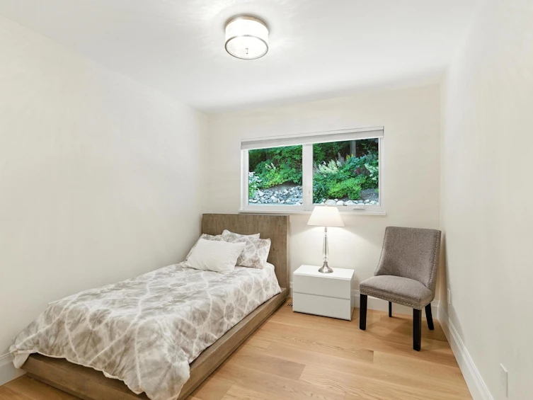 2059 Cliffwood Road, North Vancouver, BC, V7G 1S1 - 22