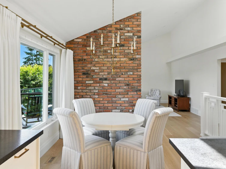 2059 Cliffwood Road, North Vancouver, BC, V7G 1S1 - 15