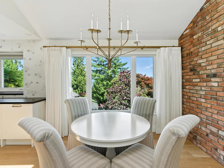 2059 Cliffwood Road, North Vancouver, BC, V7G 1S1 - 16