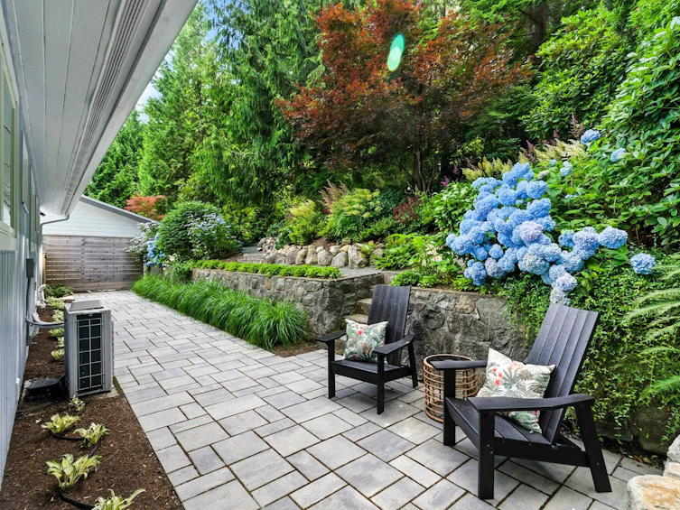 2059 Cliffwood Road, North Vancouver, BC, V7G 1S1 - 23