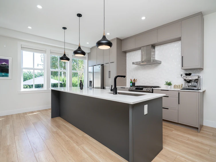 107-3416 Queenston Avenue, Coquitlam, BC, V3E 3H1 - 8