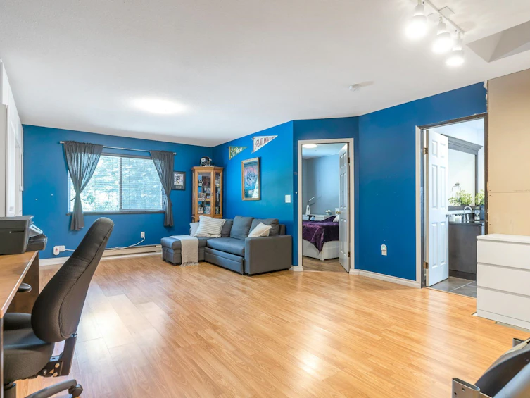 14422 Gladstone Drive, Surrey, BC, V3R 5R9 - 2