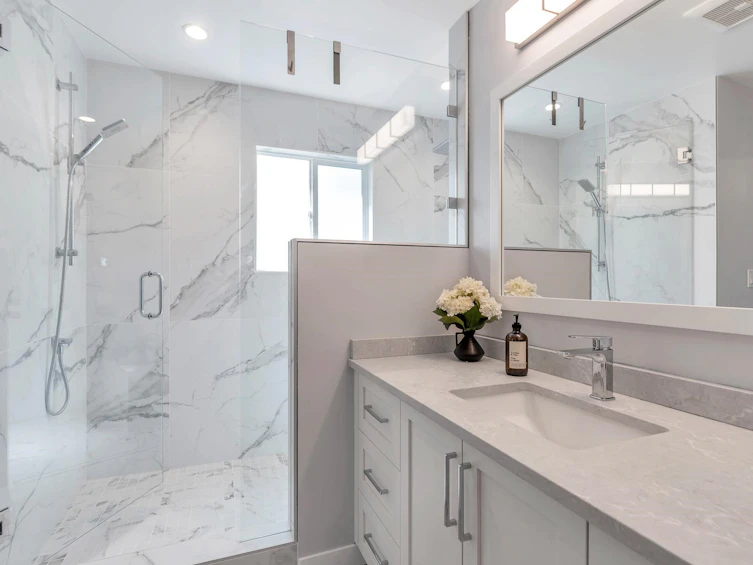 14422 Gladstone Drive, Surrey, BC, V3R 5R9 - 16