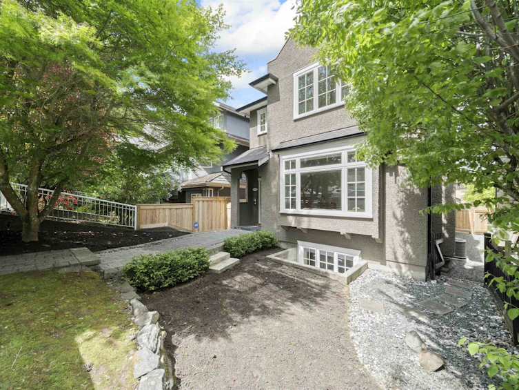 3711 W 11th Avenue, Vancouver, BC, V6R 2K7 - 39