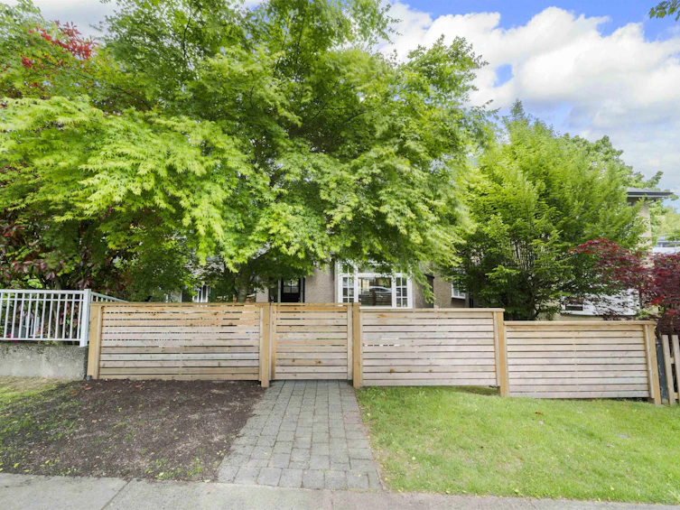 3711 W 11th Avenue, Vancouver, BC, V6R 2K7 - 33