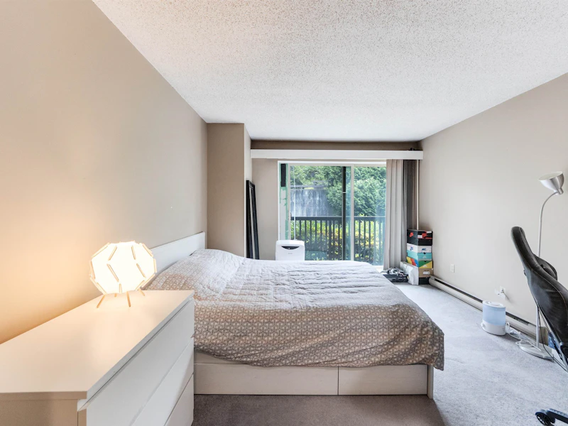 320 - 9857 Manchester Drive, Burnaby BC V3N 4P5