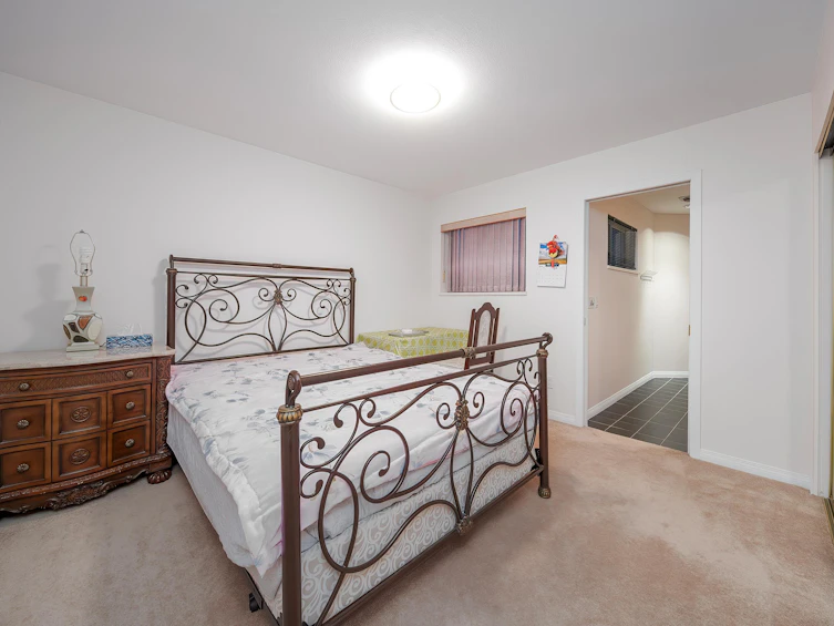 8030 11th Avenue, Burnaby, BC, V3N 2N7 - 15