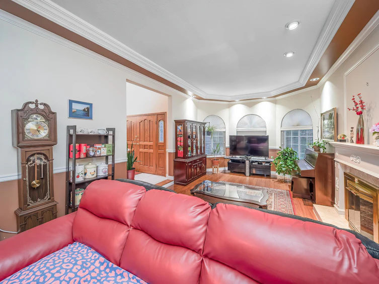 8030 11th Avenue, Burnaby, BC, V3N 2N7 - 5
