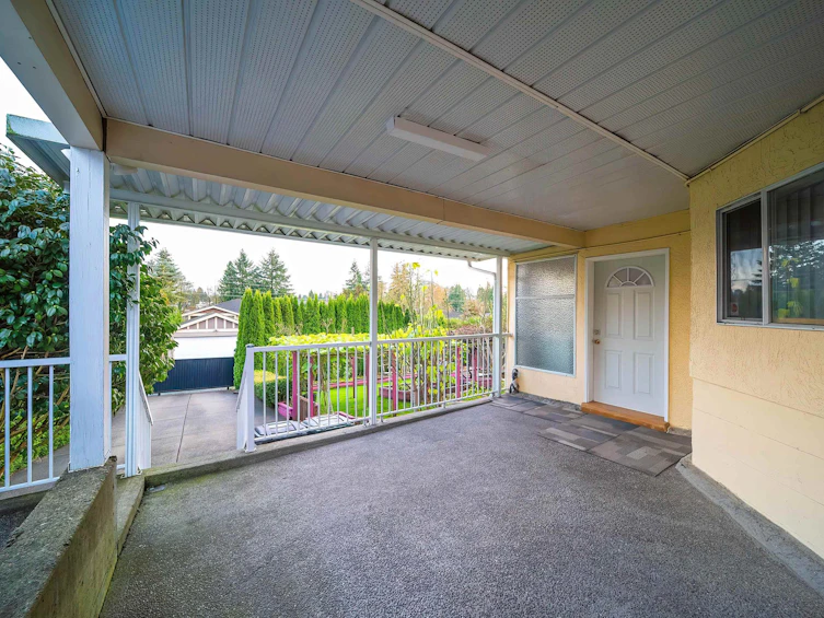 8030 11th Avenue, Burnaby, BC, V3N 2N7 - 24