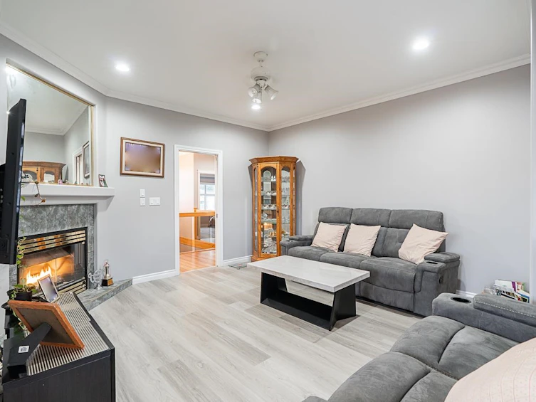 7877 15th Avenue, Burnaby, BC, V3N 1W7 - 14