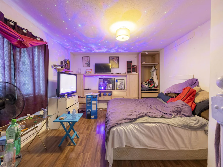 14080 110 Avenue, Surrey, BC, V3R 1Z2 - 14