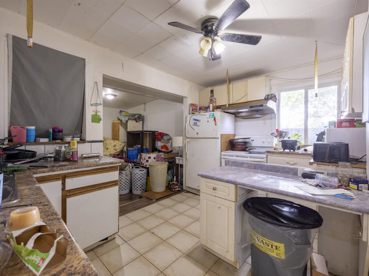 14080 110 Avenue, Surrey, BC, V3R 1Z2 - 11
