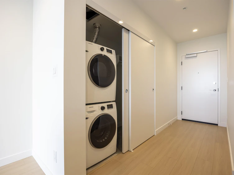 3302-13745 George Junction, Surrey, BC, V3T 0V8 - 2