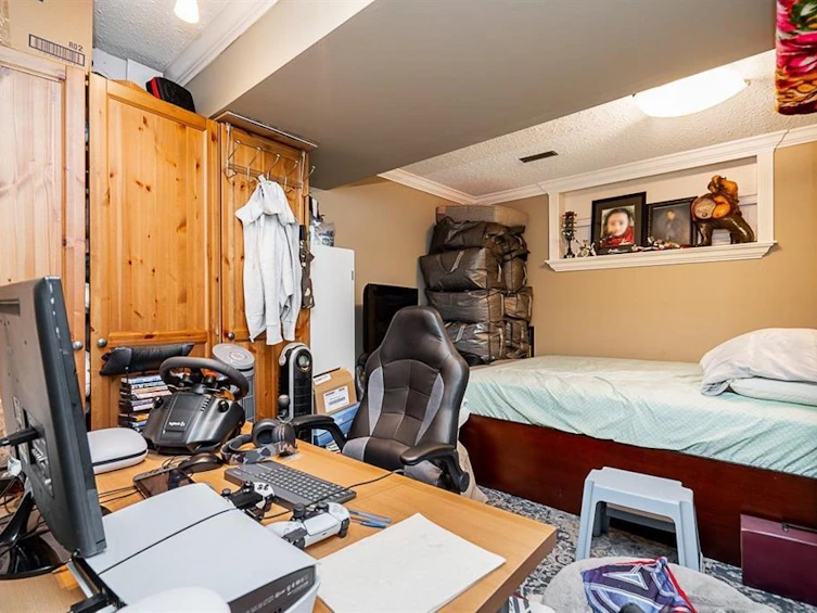 8095 138 Street, Surrey, BC, V3W 8M3 - 23