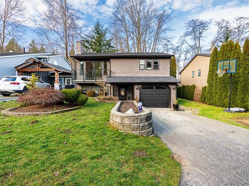 8095 138th Street, Surrey BC V3W 8M3