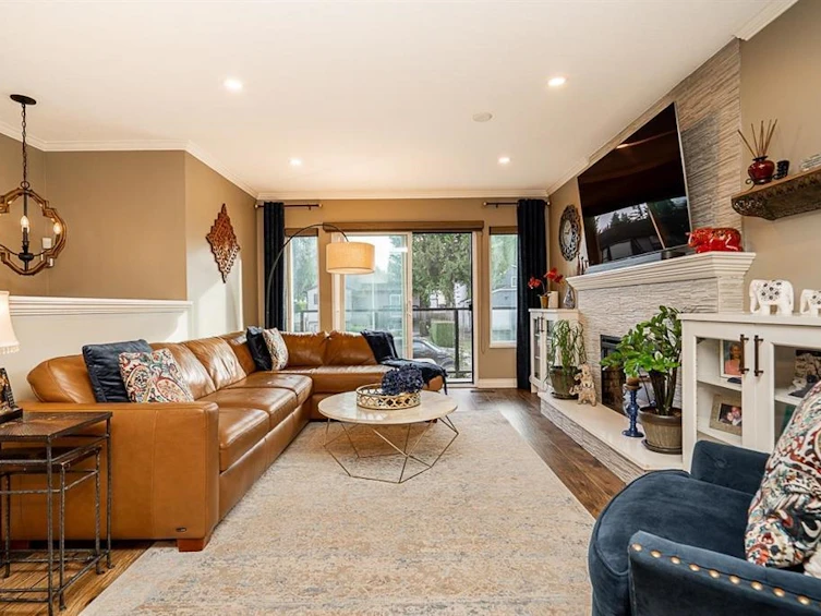 8095 138 Street, Surrey, BC, V3W 8M3 - 8