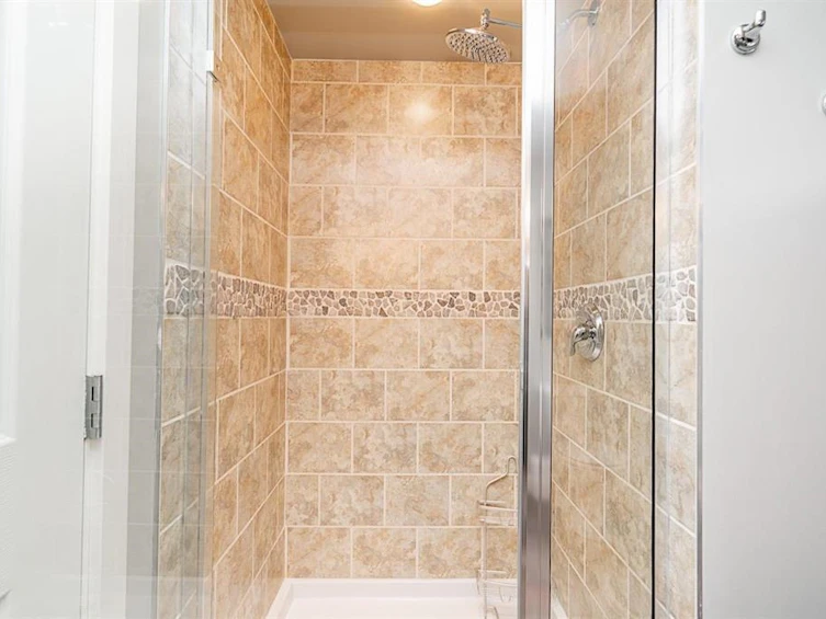 8095 138 Street, Surrey, BC, V3W 8M3 - 22
